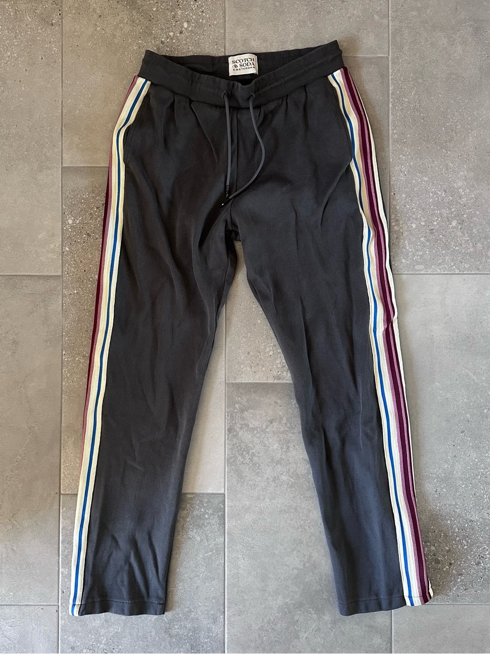 NWOT Scotch & Soda Charcoal Gray Joggers with Pinstripes